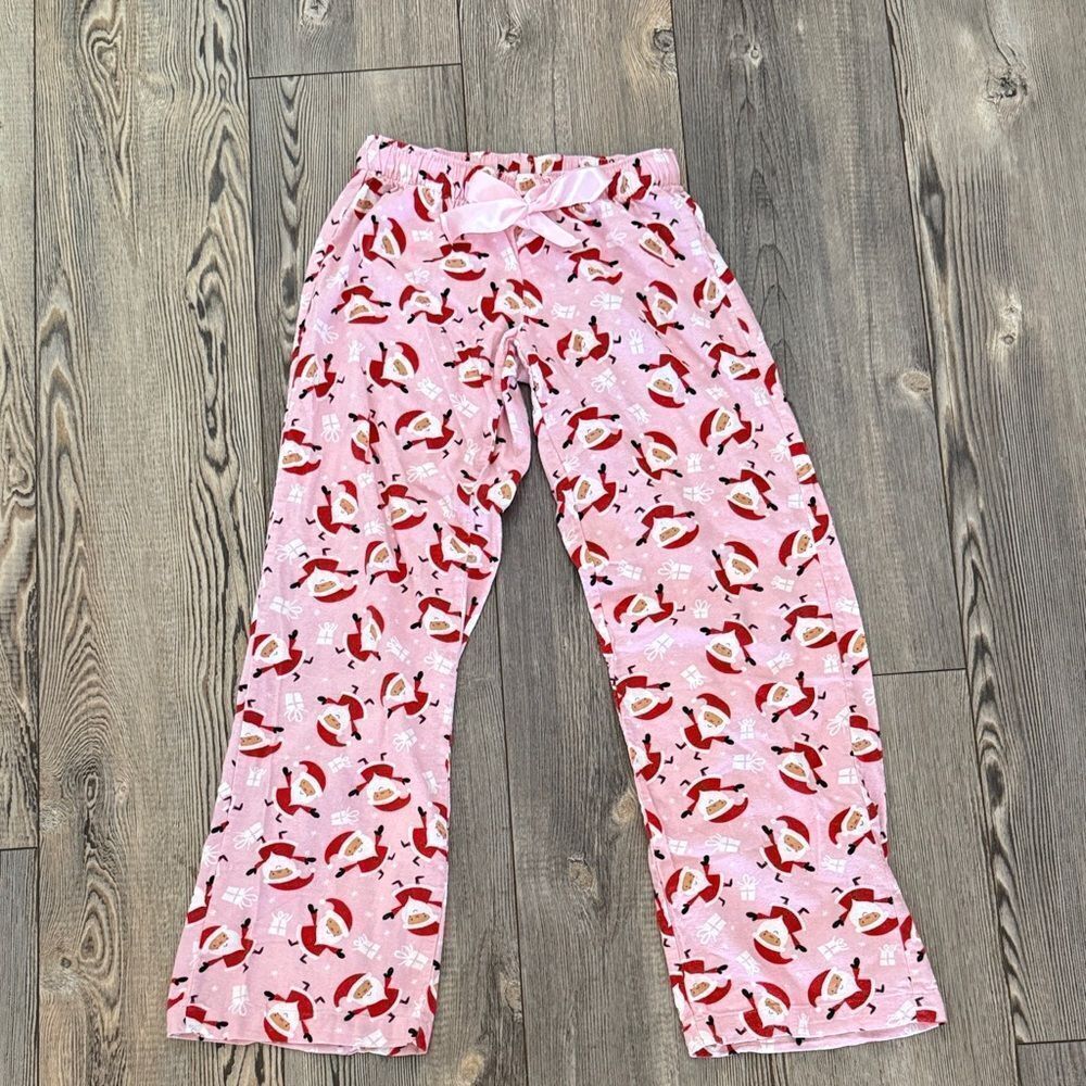 Old Navy Flannel Santa Low-Rise Pajama Pants